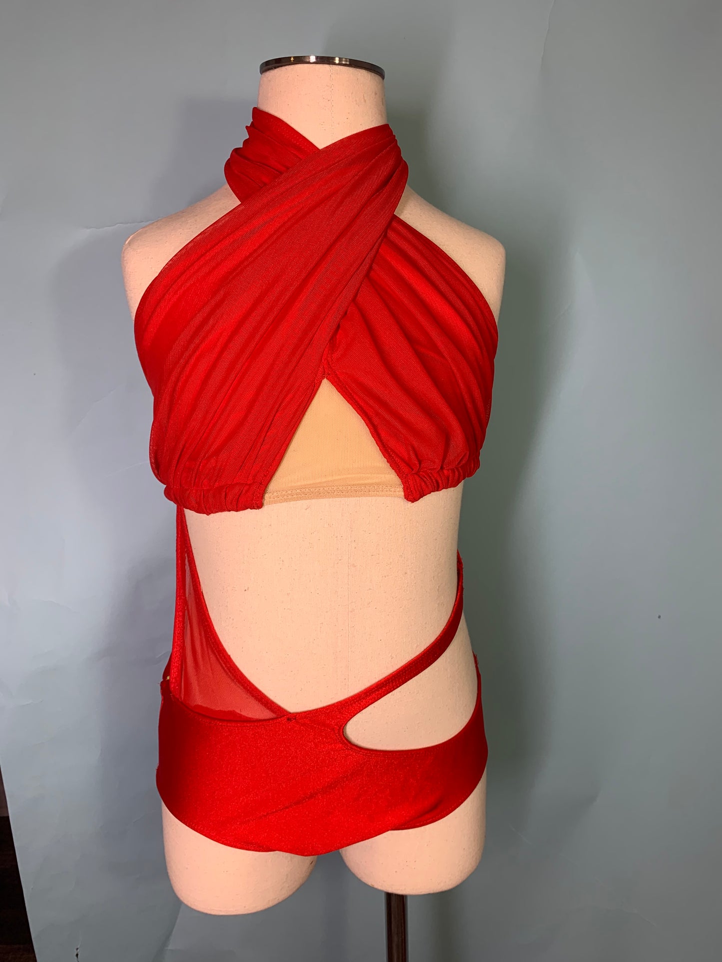 Contemporary wrap leo
