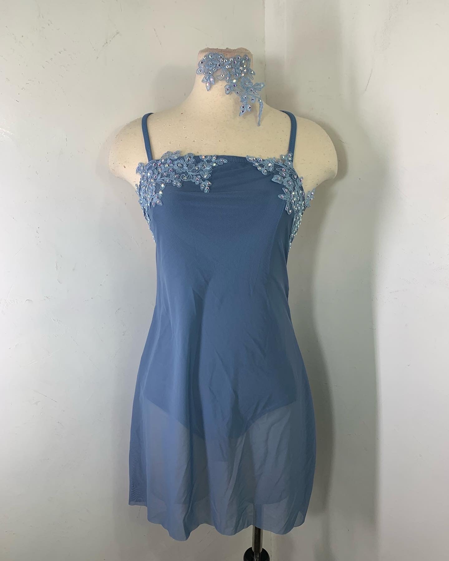 APPLIQUED DANCE DRESS
