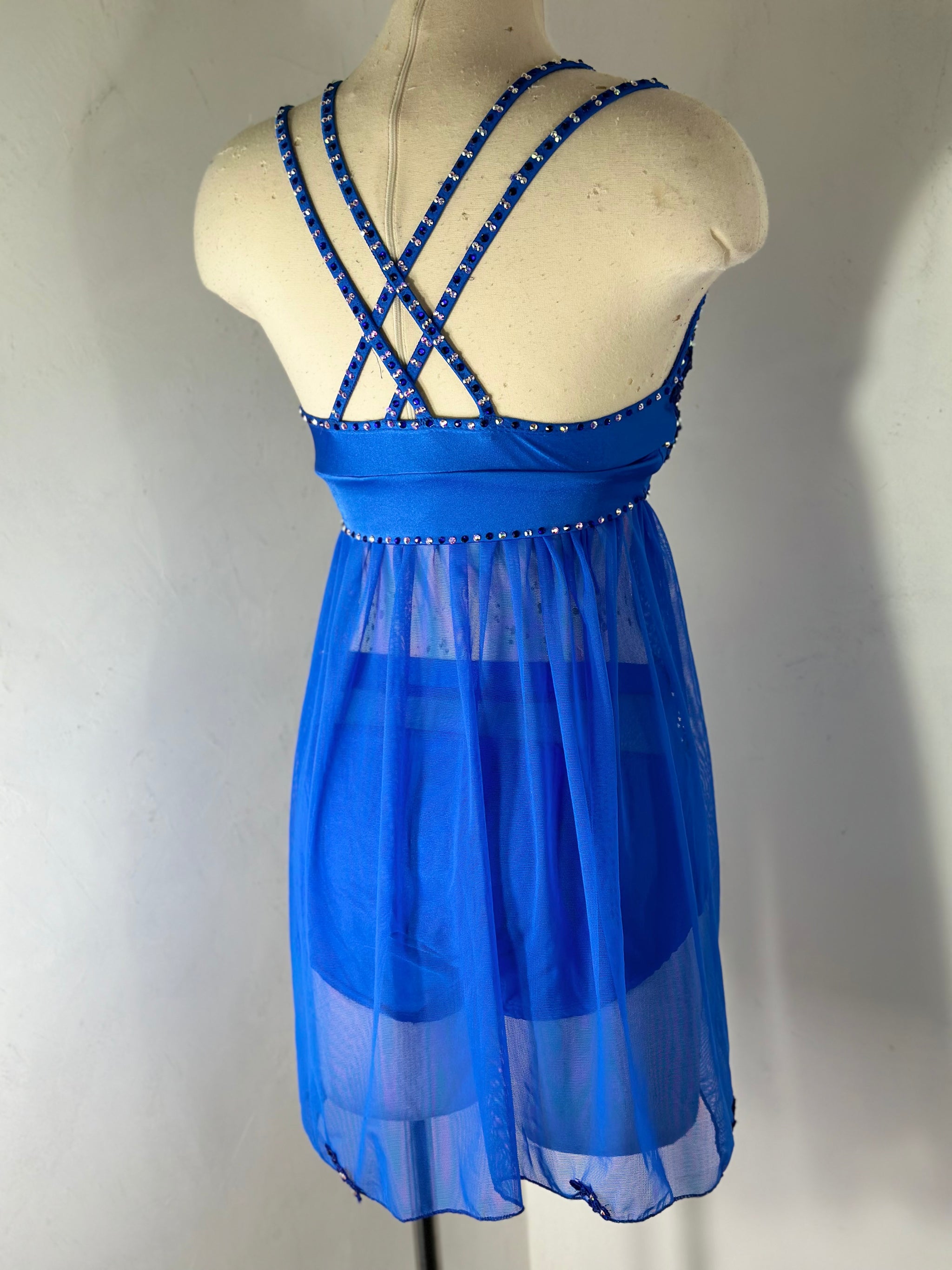 royal blue dance dress GraceCompanyCrafts: Luxurious Royal Blue Dance Dress 1X / As pictured