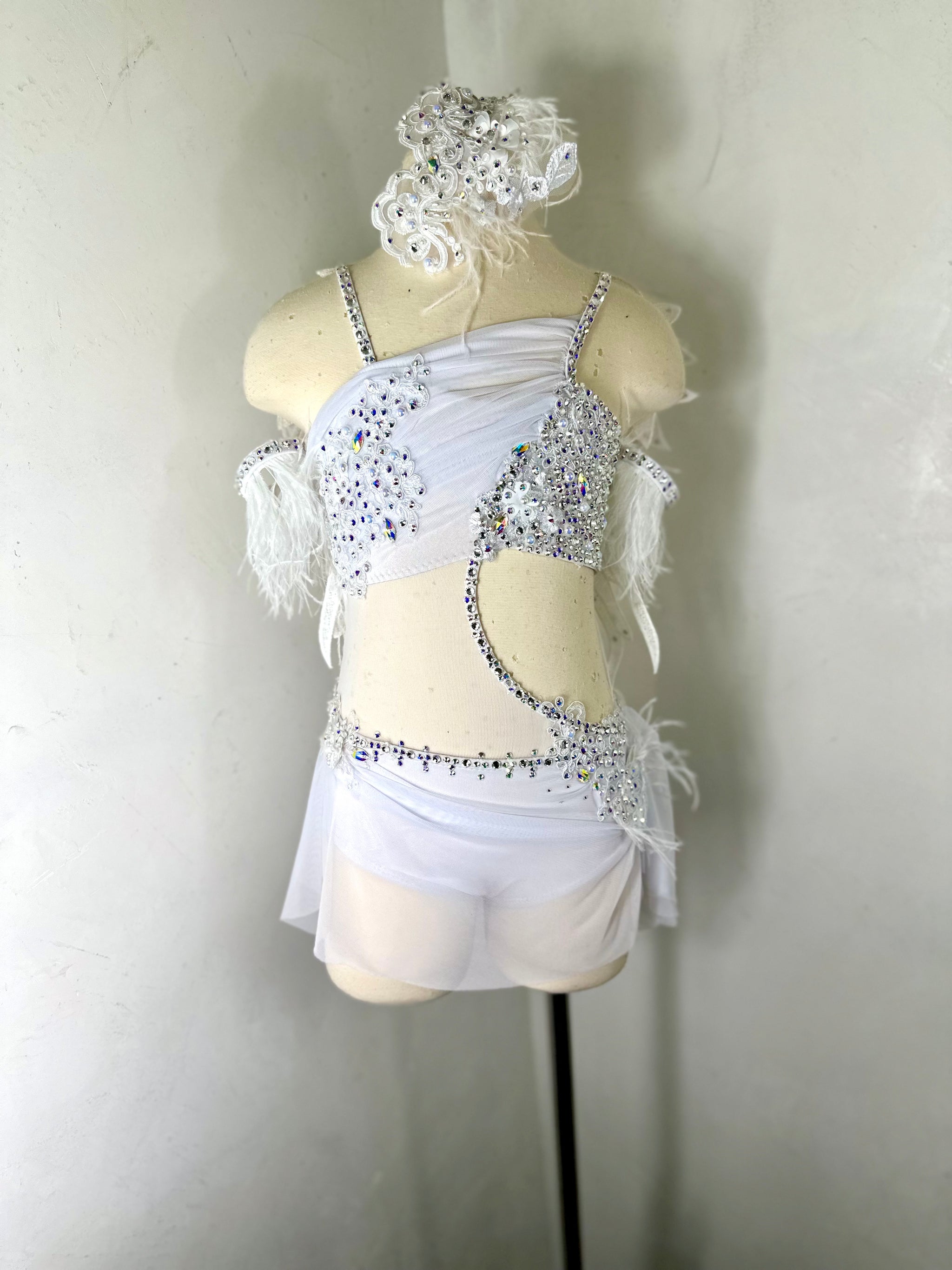 EDEN White lyrical dance dance costume LC / White
