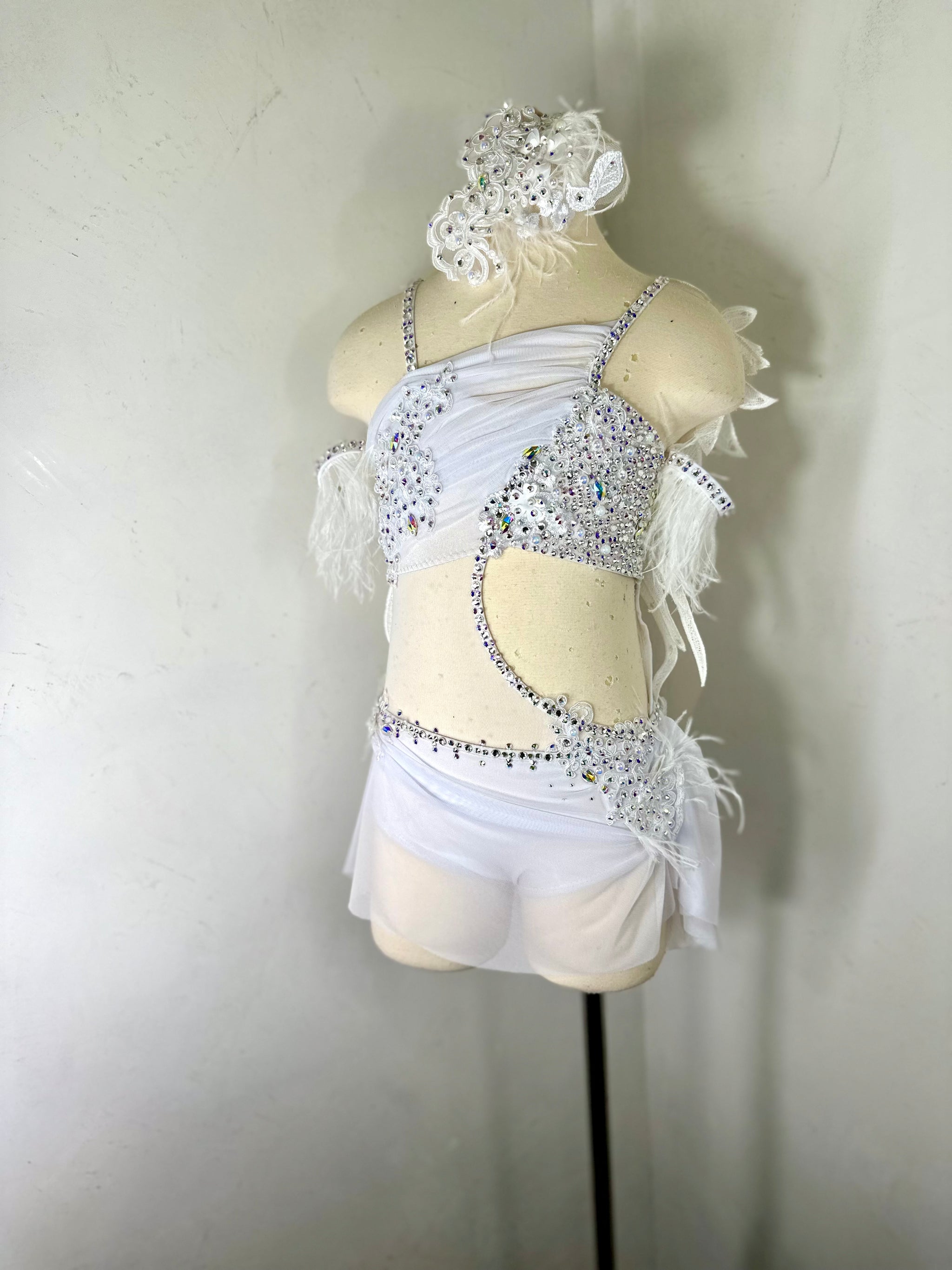 EDEN White lyrical dance dance costume LC / White
