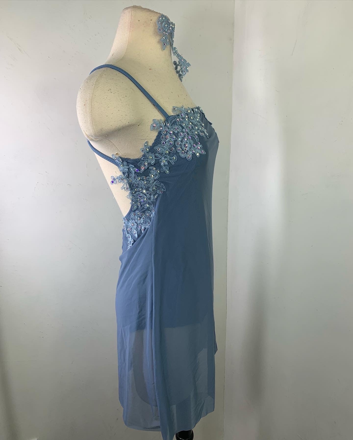 APPLIQUED DANCE DRESS