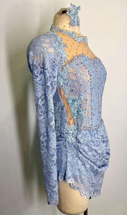 CHLOE Sparkly scalloped lace draped dance costume