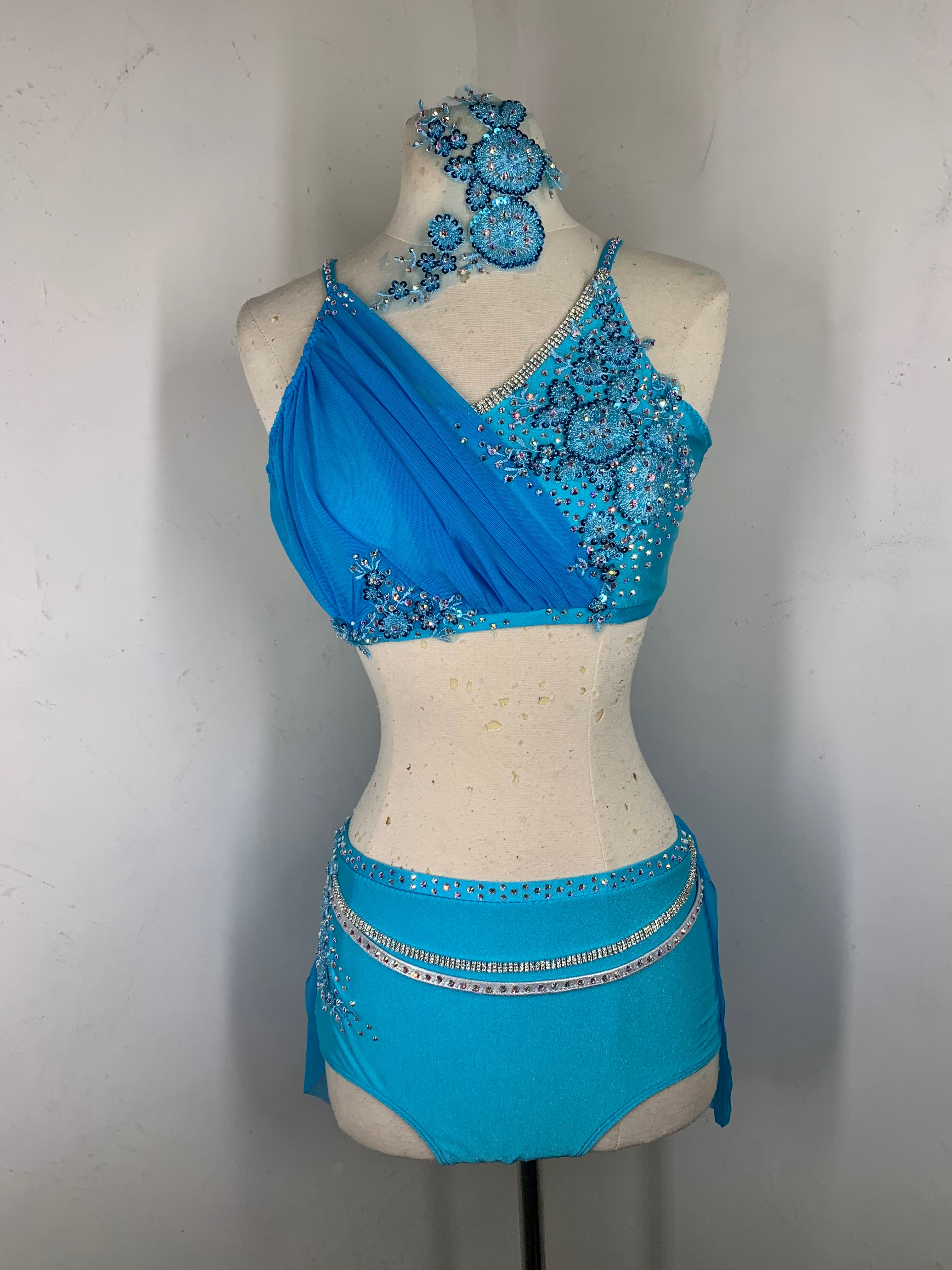 ADELE MA aqua dance costume